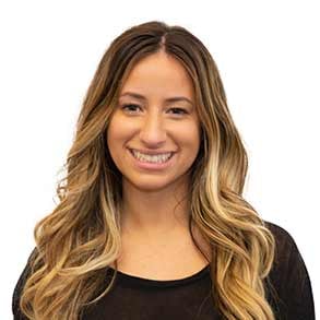 Headshot of Victoria Geager