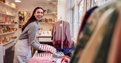 Your 2026 Guide to Hiring Seasonal Employees in Retail and Shipping